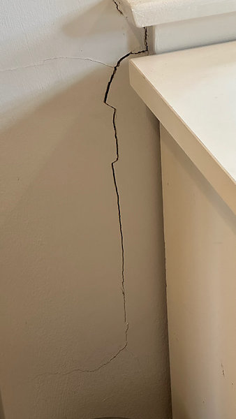 Deep Cracks-1